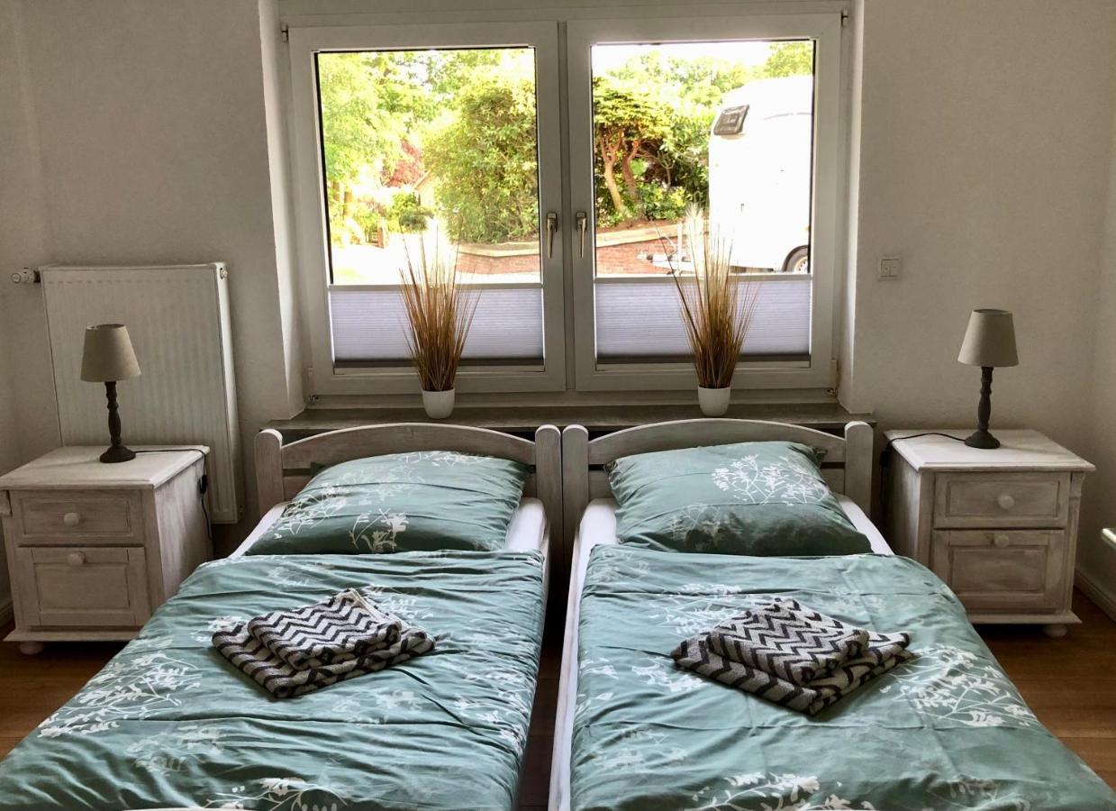 Am Lalobe, Ferienwohnung Шнефердинген Экстерьер фото